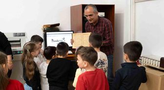 Minik öğrenciler Kütüphane Haftası'nda kitaplarla buluştu