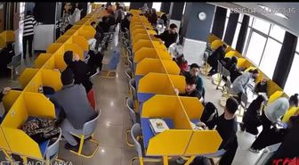 Van'daki depremde, dershanede öğrencilerin yaşadığı panik kamerada