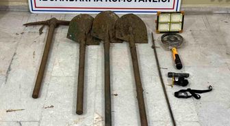 Efeler'de kaçak kazıya suçüstü