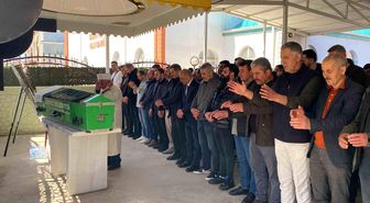 Emekli olduğu iş yerinde hayatını kaybeden işçi toprağa verildi