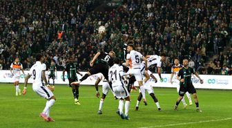 Trendyol Süper Lig: Kocaelispor: 0 Başakşehir: 0 (Maç devam ediyor)