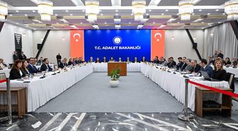Adalet Bakanı Gürlek, Suça Sürüklenen Çocuklara İlişkin Araştırma Komisyonu üyeleri ile görüştü Açıklaması