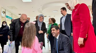 AK Parti Karabük İl Başkanı Salt, hastanede tedavi gören çocukları ziyaret etti