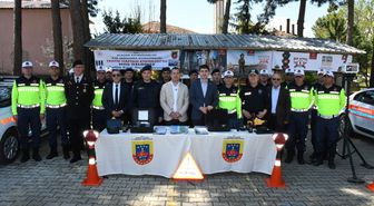 Alaçam'da 'Karayolları Güvenliği ve Trafik Haftası' etkinliği düzenlendi