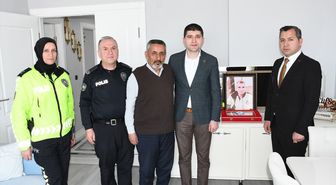 Alaçam'da şehit polis memuru Yusuf Ceylan'ın ailesi ziyaret edildi