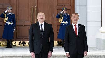 Aliyev ve Babis Azerbaycan'ın Gebele şehrinde görüştü