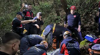 Antalya'da uçuruma düşen kişi yaralandı