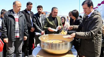Ardahan Üniversitesi'nde 'şehitlere saygı yürüyüşü' düzenlendi