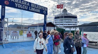 'Astoria Grande' kruvaziyeri 1060 yolcusuyla Amasra'ya geldi