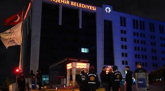 Ataşehir Belediyesine yönelik operasyonda 18 şüpheli gözaltına alındı