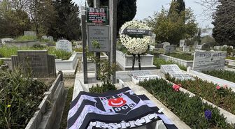 'Baba Hakkı' kabri başında anıldı