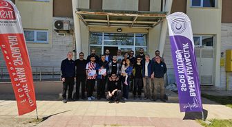 Bafra'da yamaç paraşütü pilotlarına sertifikaları verildi