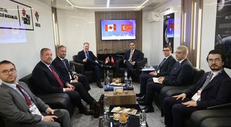 Bakan Kacır, SAHA 2026 kapsamındaki ikili görüşmelerini değerlendirdi Açıklaması