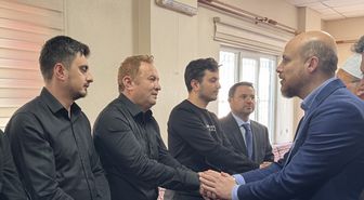 Bakanlardan Kahramanmaraş'taki okul saldırısında hayatını kaybeden öğretmen Kara'nın ailesine taziye ziyareti