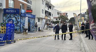 Balıkesir'de iş yerine açılan ateş sonucu bitişikteki mekanda yemek yiyen akademisyen öldü