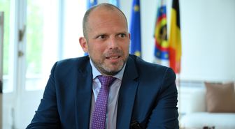 Belçika Savunma Bakanı Francken: '(Türk savunma sanayisi) Benim için bir rol model niteliğindeler'