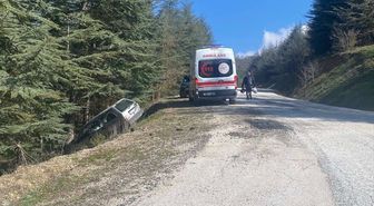 Bilecik'te otomobilin şarampole devrildiği kazada 2 kişi yaralandı