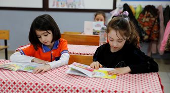 Birinci sınıf öğrencileri yazdıkları kitaplarla kültürlerini tanıyor