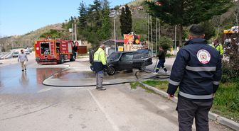 Bozkurt'ta alev alan otomobilde hasar oluştu