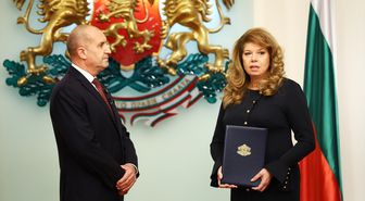 Bulgaristan'da hükümeti kurmakla görevlendirilen Radev, bakanlar kurulu listesini Cumhurbaşkanı'na sundu