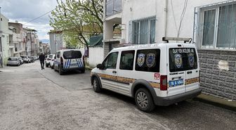 Bursa'da oğlunun tüfekle yaraladığı kadın hastaneye kaldırıldı