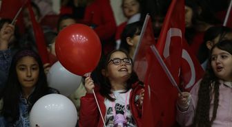 Bursa ve çevre illerde 23 Nisan Ulusal Egemenlik ve Çocuk Bayramı kutlandı