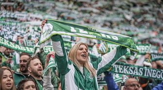Bursaspor, Nesine 2. Lig Kırmızı Grup 33. hafta maçında Somaspor'u 5-1 yenerek 1. Lig'e yükselmeyi garantiledi.