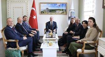 Çanakkale Valisi Toraman'a Avustralya ve Yeni Zelanda delegasyon heyetinden ziyaret