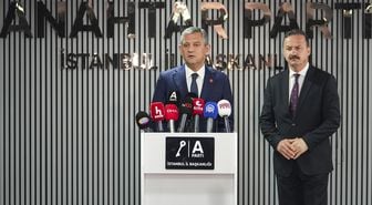CHP Genel Başkanı Özel, Anahtar Parti Genel Başkanı Ağıralioğlu ile görüştü