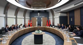 Çin Komünist Partisi heyetinden CHP'ye ziyaret