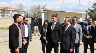Cizre Kaymakamı Baycar okul ziyaretinde bulundu