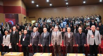 Çorum'da '1. Ulusal Geçmişten Günümüze Çorum'da İz Bırakanlar' sempozyumu düzenlendi