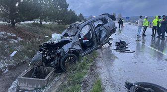 Çorum'da peş peşe meydana gelen iki trafik kazasında 1 kişi öldü, 3 kişi yaralandı