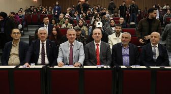 Cumhurbaşkanı Başdanışmanı Saral, Trabzon'da üniversite öğrencileriyle bir araya geldi