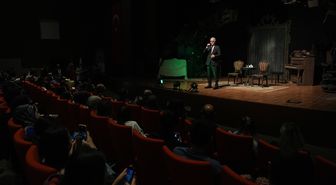 Devlet Tiyatroları Genel Müdürü Karadağlı, İzmir'de üniversite öğrencileriyle buluştu Açıklaması