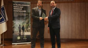 Doğa Koleji öğrencileri Doğa BAP'ta konferansında projelerini sundu