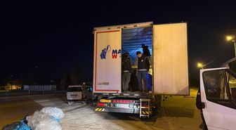 Durdurulan TIR'da 18 kaçak göçmen yakalandı