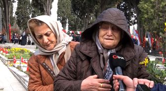 Edirnekapı Şehitliği'nde duygusal anlar: 92 yaşındaki anne gözyaşlarını tutamadı