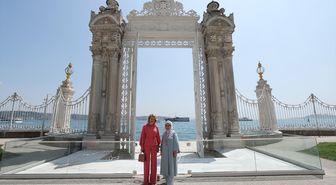 Emine Erdoğan, Belçika Kraliçesi Mathilde'yle bir araya geldi