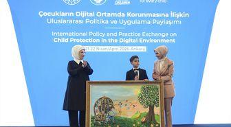 Emine Erdoğan'dan çocukların dijital ortamda korunmasına yönelik toplantıya ilişkin paylaşım Açıklaması