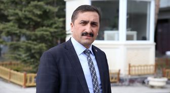 Erzurum Asri Mezarlığı'nda 11 yıldır hafızların Kur'an tilaveti yankılanıyor