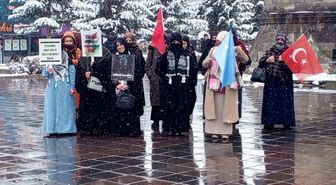 Erzurum'da sağlıkçılar kar altında 126. kez Gazze için yürüdü