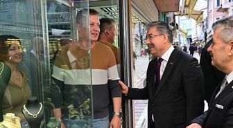 Eskişehir Valisi Yılmaz'dan Kuyumcular Bölgesi'ndeki esnafa ziyaret
