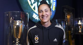 Fenerbahçeli basketbolcular Nikolina Milic ile Gabby Williams'ın hedefi Avrupa'nın 'bir numaralı' kupası