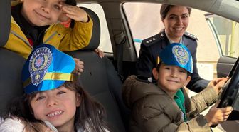 Gemerek'te anaokulu öğrencilerinden polislere ziyaret
