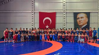 Genç milli güreşçiler, Zafer Kupası ve Şampiyonlar Turnuvası'na Antalya'da hazırlanıyor