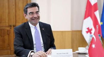 Gürcistan Dışişleri Bakanı Botchorishvili, Türkiye'nin Tiflis Büyükelçisi Arı ile bir araya geldi