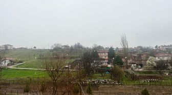 Hamamözü'nde nisan ayında kar yağdı