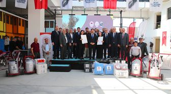 Hatay'da depremzede üreticilere makine, ekipman ve hijyen seti desteği verildi