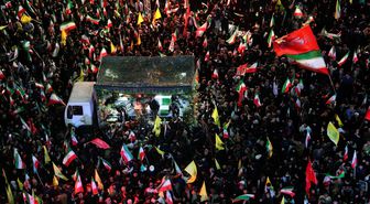 İran Devrim Muhafızları Ordusu Komutanı Hademi için Tahran'da cenaze töreni düzenlendi